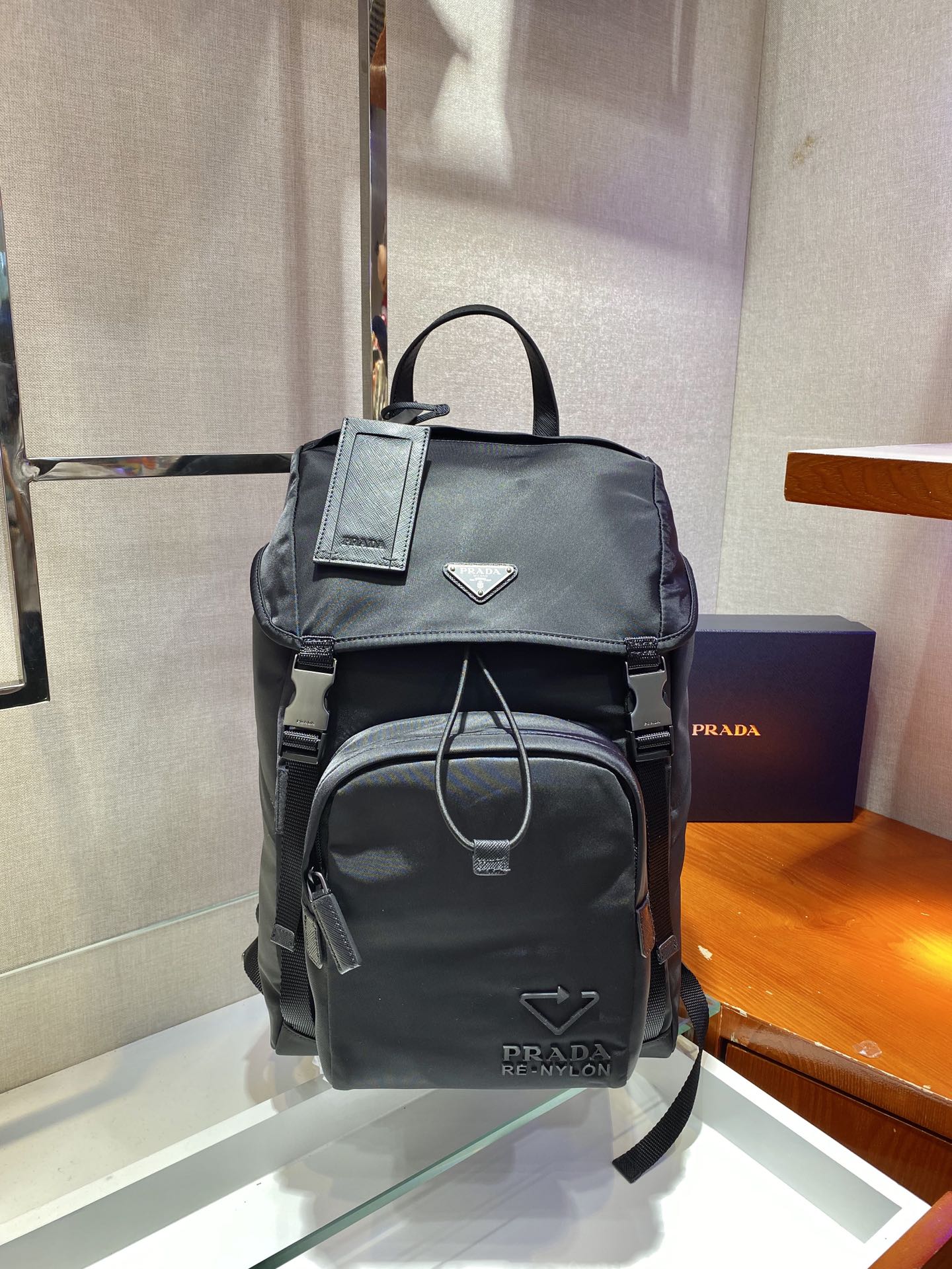 Prada_2VZ135_Backpack_-2